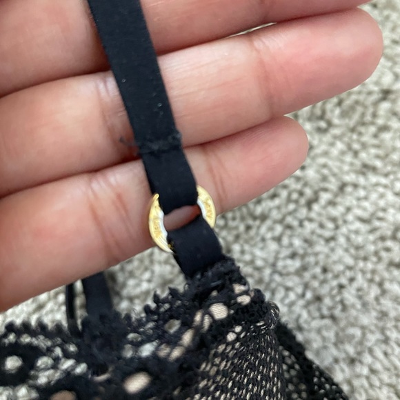 Victoria secret bra! - Picture 3 of 3